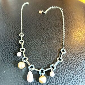 Sabika Silver and Pink Necklace with Teardrop Pendants and Pearlescent Beads